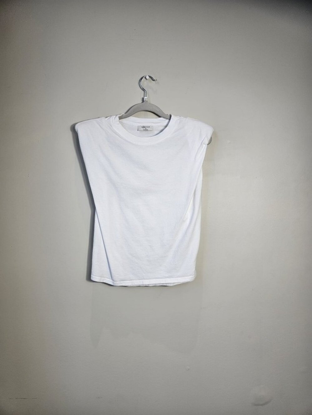 Babaton White Sleeveless Top XS - Picture 2 of 4